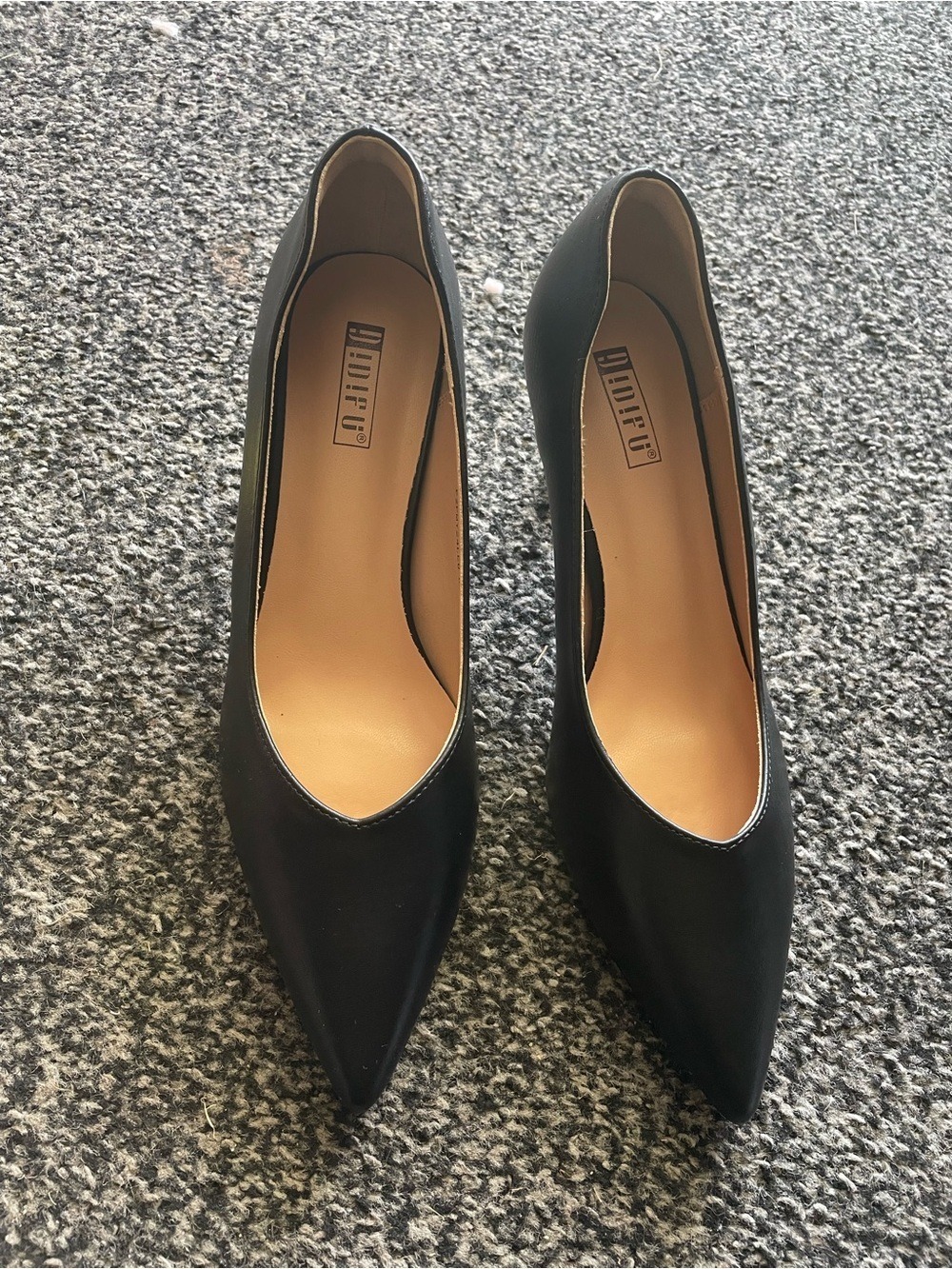 Black Pointed Toe Kitten Low Pumps Size 7.5